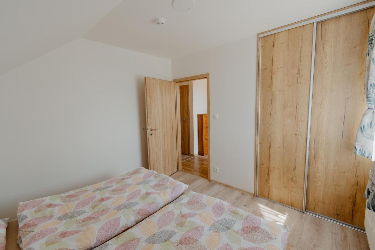 Apartmany Zara Nova Lesna Luaran gambar