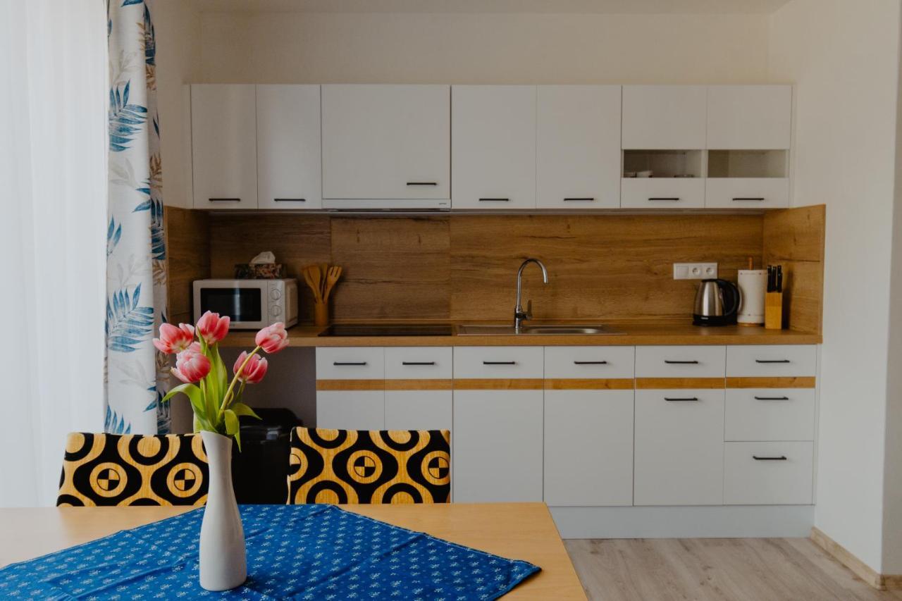 Apartmany Zara Nova Lesna Luaran gambar