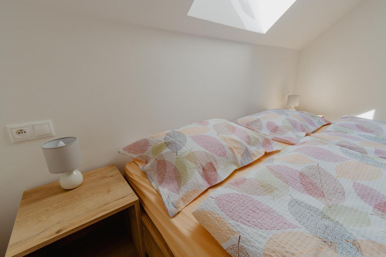 Apartmany Zara Nova Lesna Luaran gambar