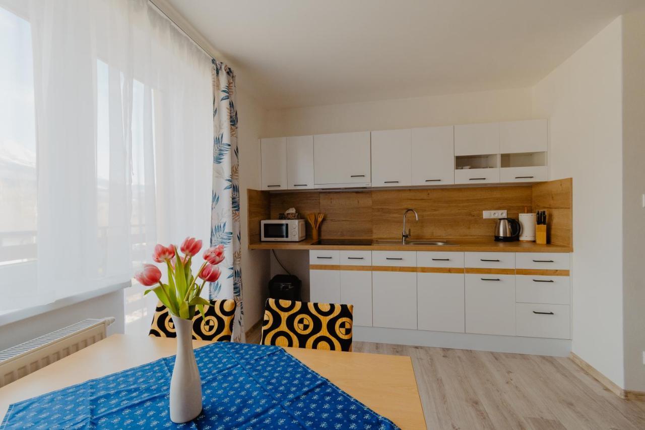 Apartmany Zara Nova Lesna Luaran gambar