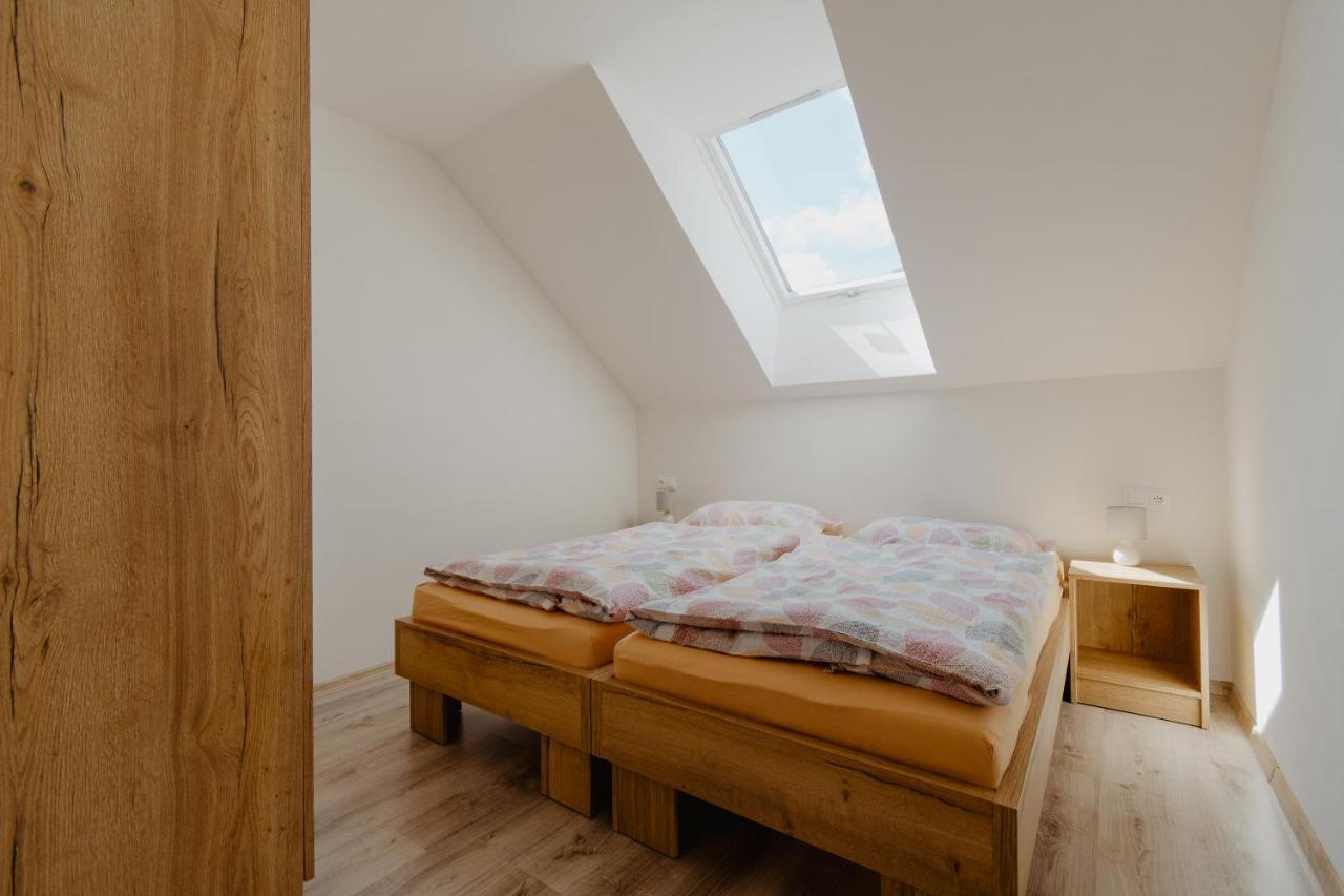 Apartmany Zara Nova Lesna Luaran gambar