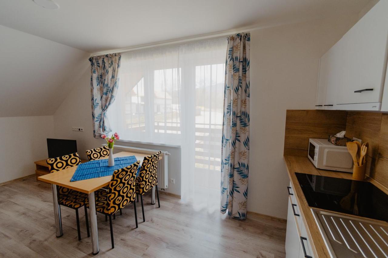 Apartmany Zara Nova Lesna Luaran gambar