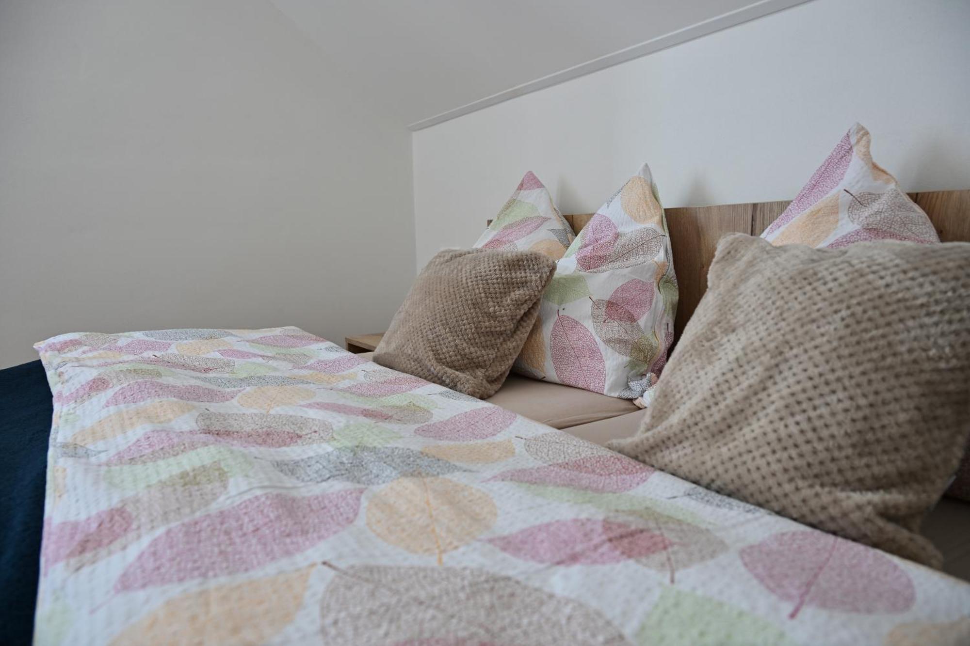 Apartmany Zara Nova Lesna Luaran gambar