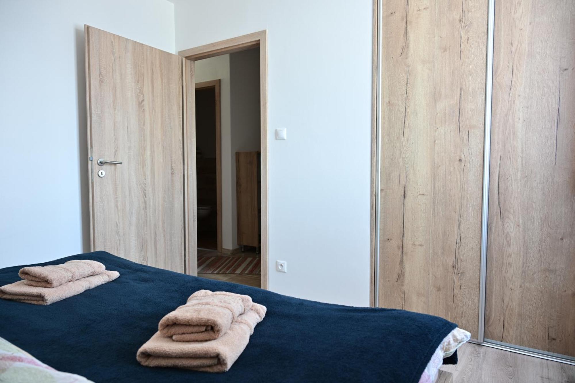 Apartmany Zara Nova Lesna Luaran gambar