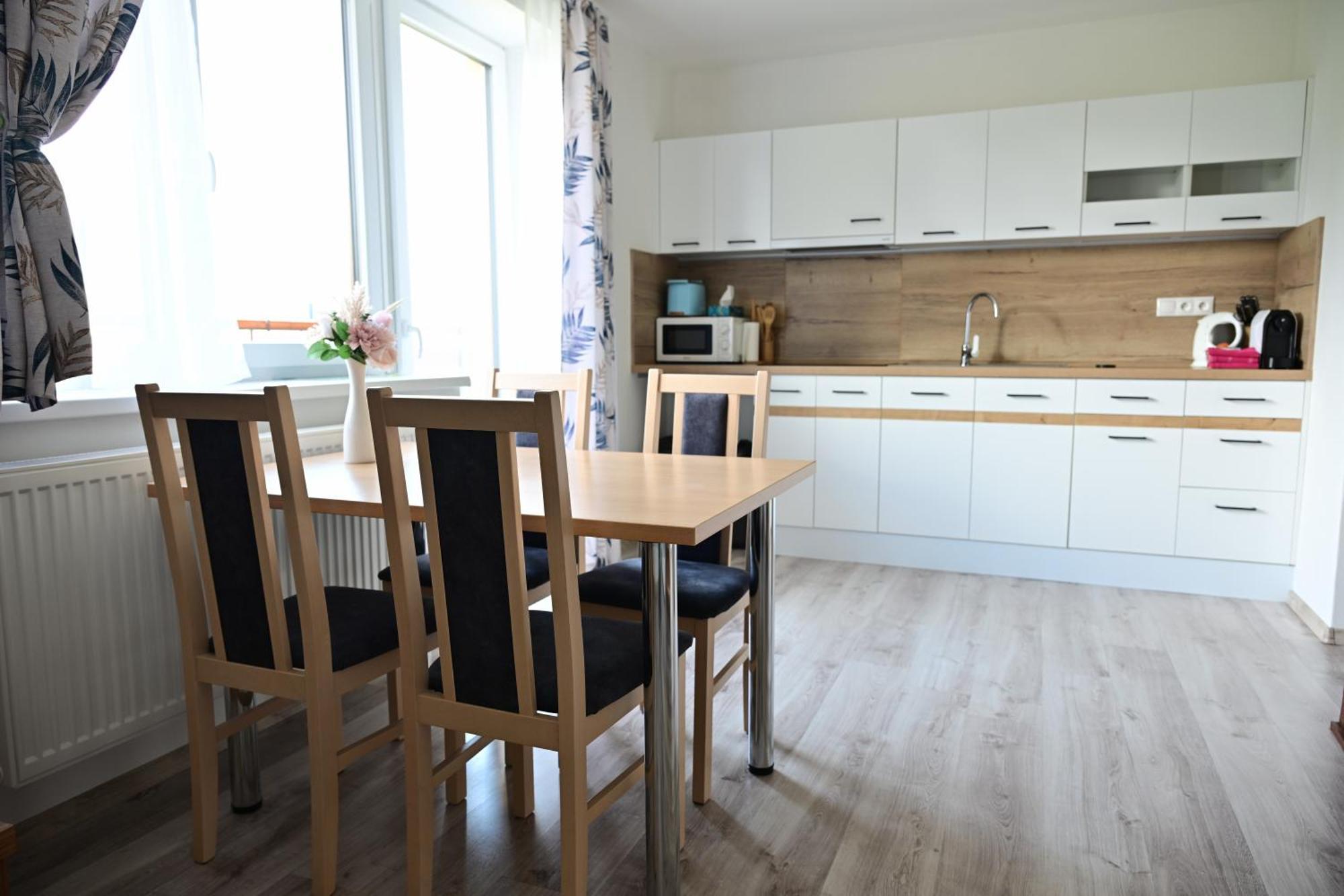 Apartmany Zara Nova Lesna Luaran gambar