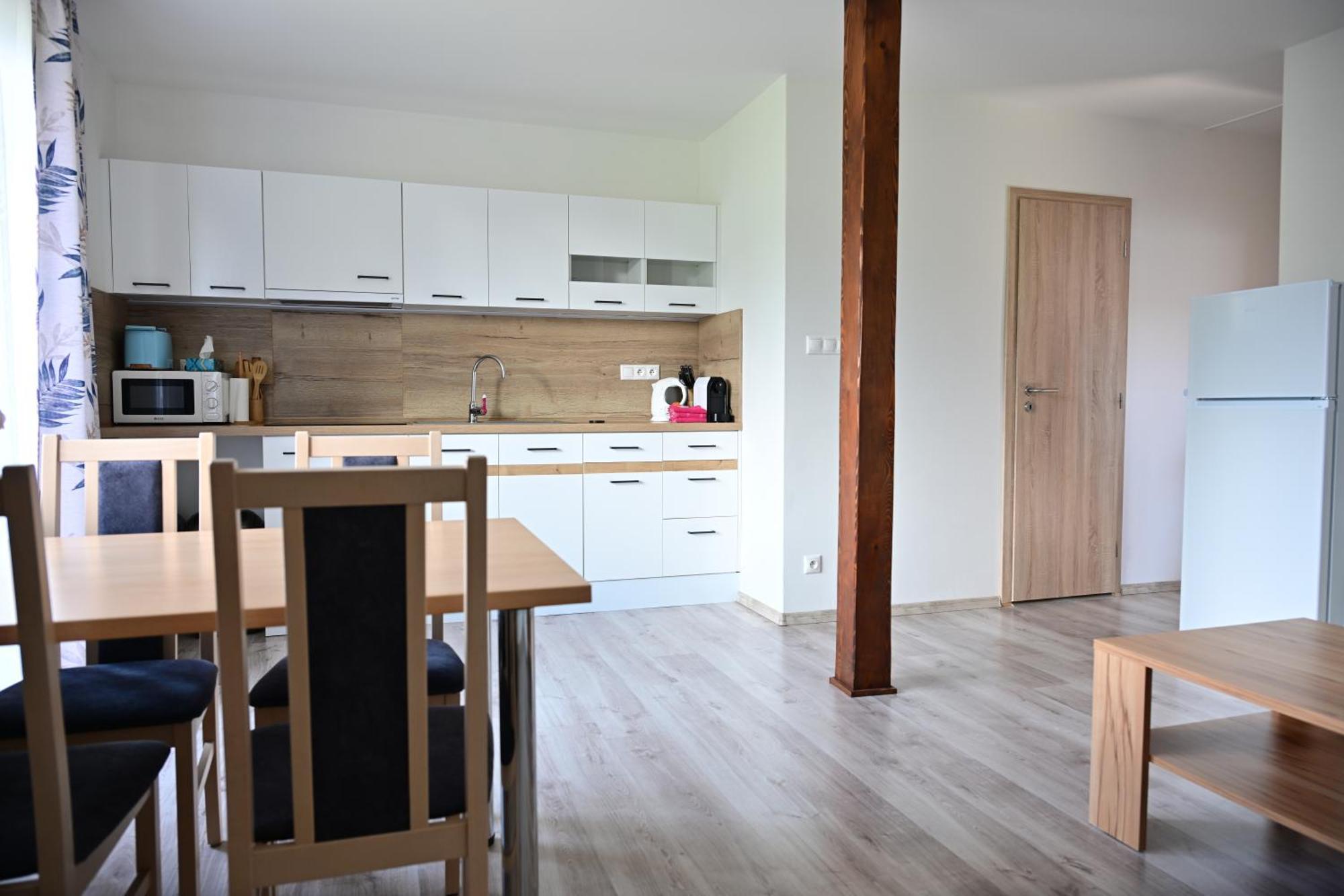 Apartmany Zara Nova Lesna Luaran gambar